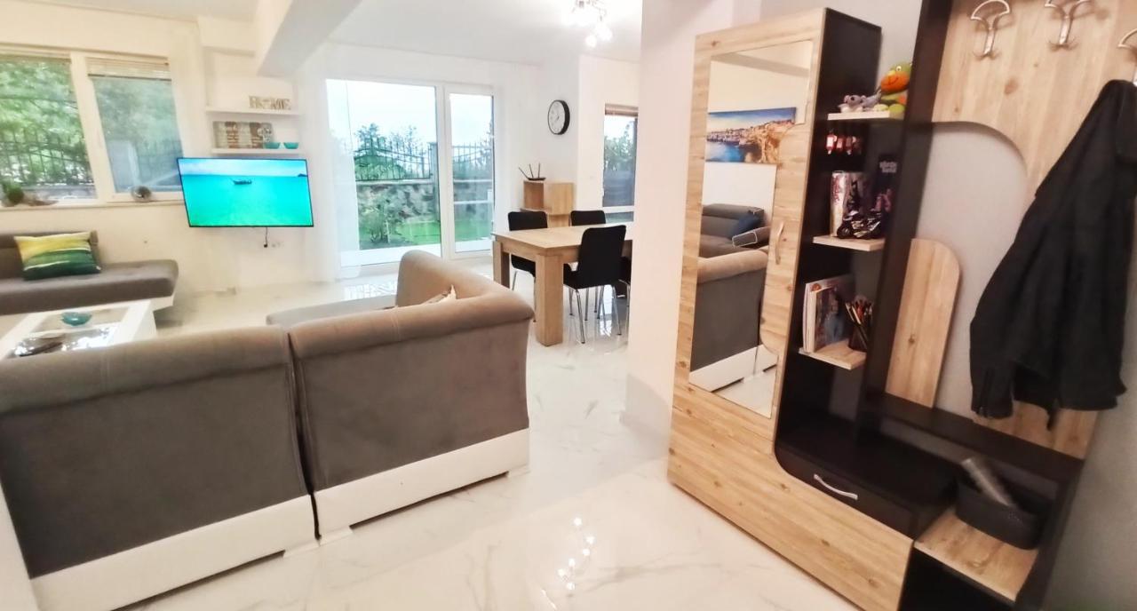 Arode Villa Ovidius - Apartments 巴尔奇克 外观 照片