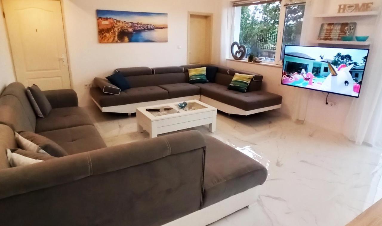 Arode Villa Ovidius - Apartments 巴尔奇克 外观 照片